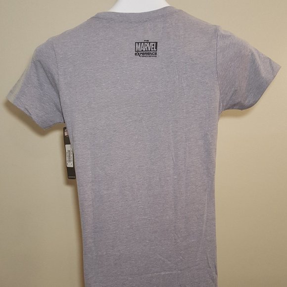 MARVEL SHE-HULK T-SHIRT - Collector's Comics Gray - Picture 3 of 7